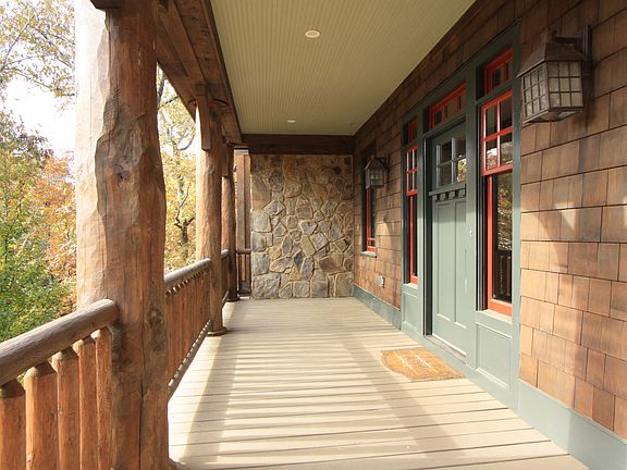 3rd image of 419 Mountain Trace Dr