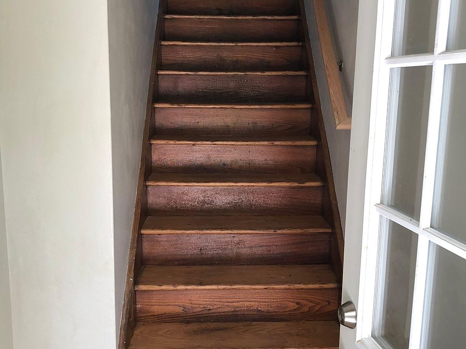 Front stairway