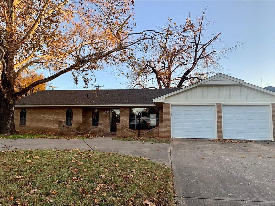 1st image of 205 Meadowdale Dr