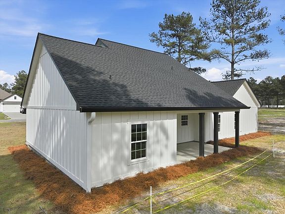 4th image of 205 Will Rd