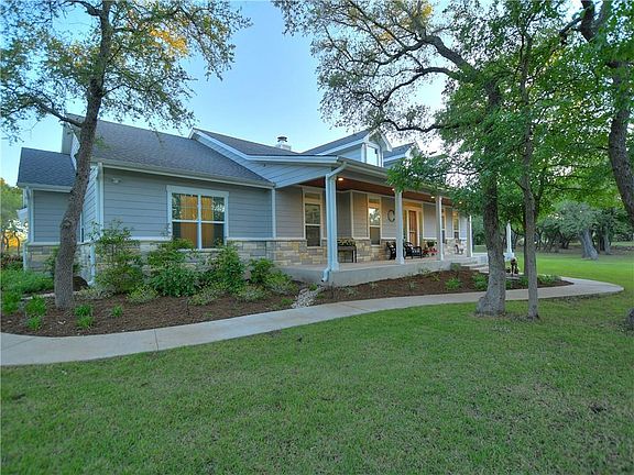 4th image of 601 Cole Dr