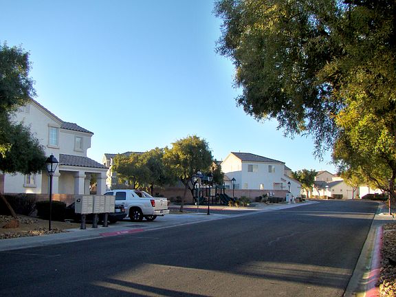 3rd image of 2712 Kindness Ct