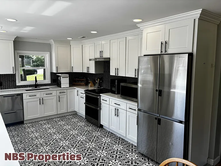 104 Hillside Rd — Photo 6