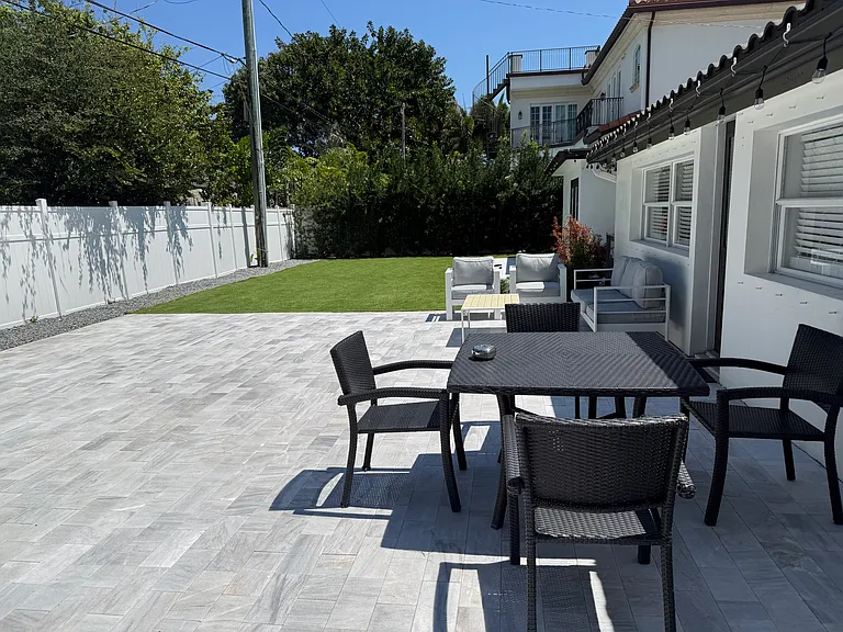 Patio/Dining