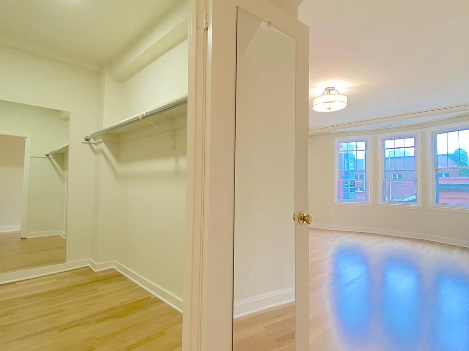 1st image of 640 Mason St APT 701