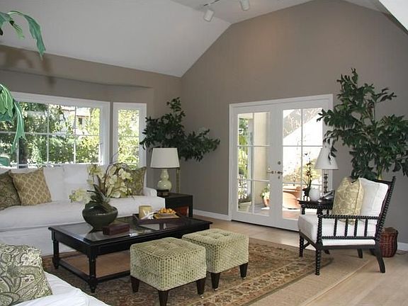 5th image of 720 Amalfi Dr