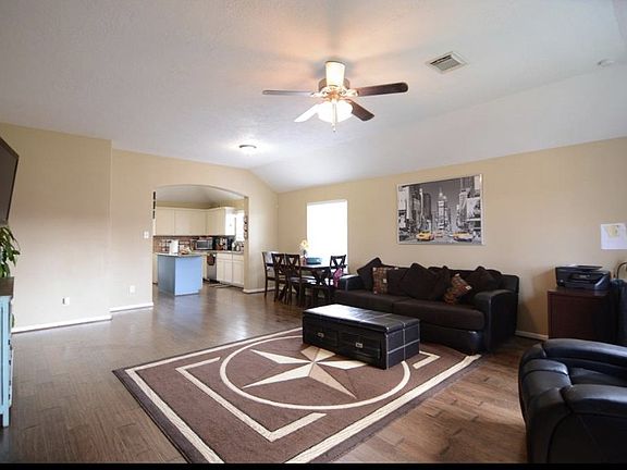 4th image of 14021 Buckskin Dr