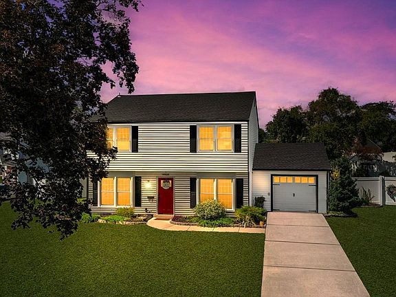 2nd image of 49 Spring Hill Dr