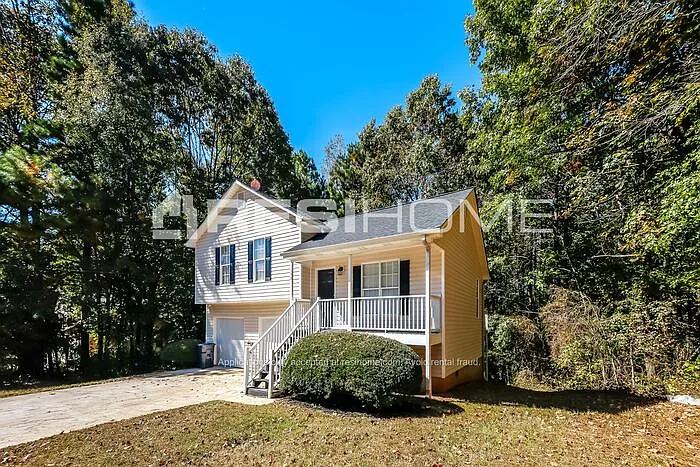 3 bed, 2.0 bath, 1140 sqft, $1,545 — Photo 2