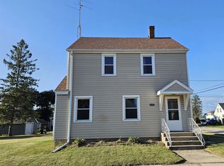 628 Roosevelt St, Waupun, WI 53963