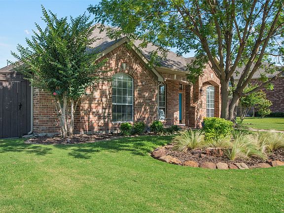 3rd image of 3105 Blair Oak Dr