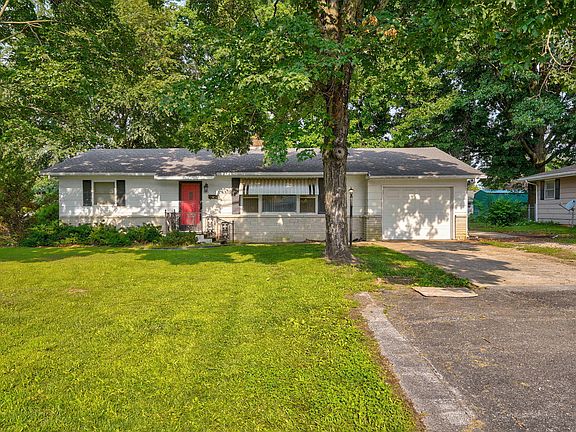 2nd image of 941 S Spring Park Boulevard