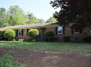 348 Ridgecrest Rd, Jackson, TN 38305