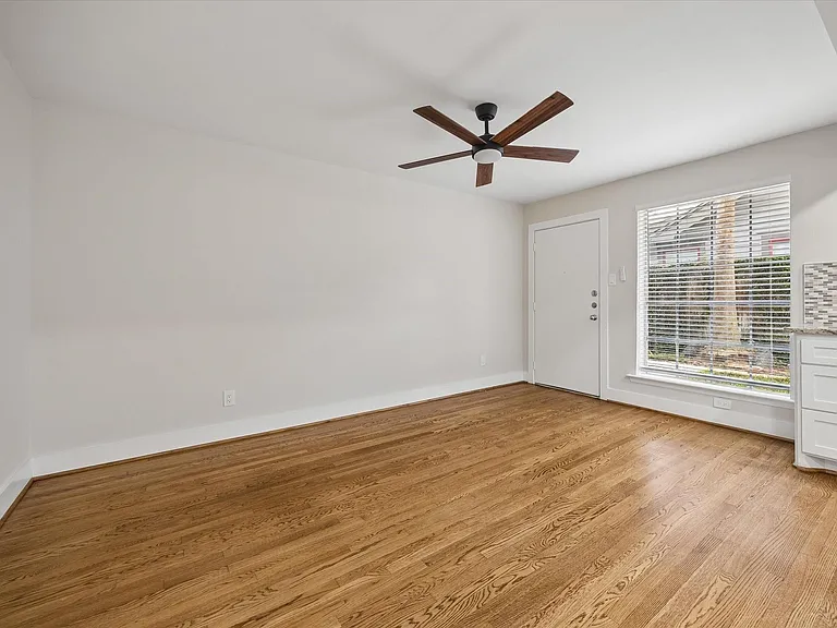 2023 Huldy St #3 — Photo 6