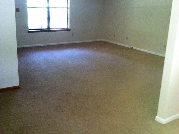 entryway/family room