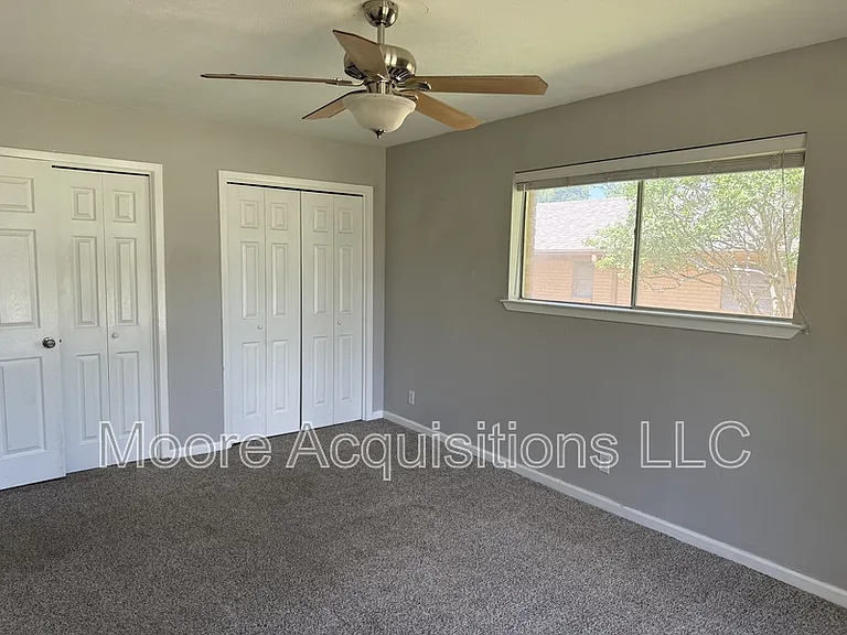 1833 Skyline Dr — Photo 17