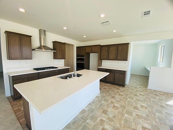 5th image of 29520 Falcon Hill Dr