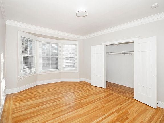5th image of 1610 Lombard St APT 202