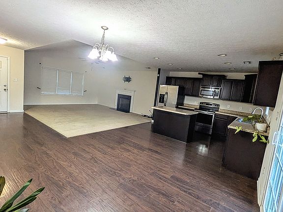 2nd image of 3123 Bettye Gresham Ln