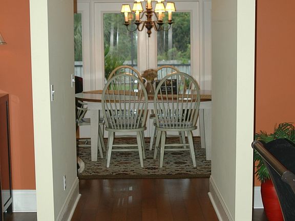 Foyer and view to lanai