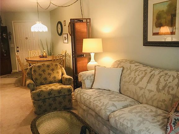 3rd image of 2083 NE Collins Cir APT 50