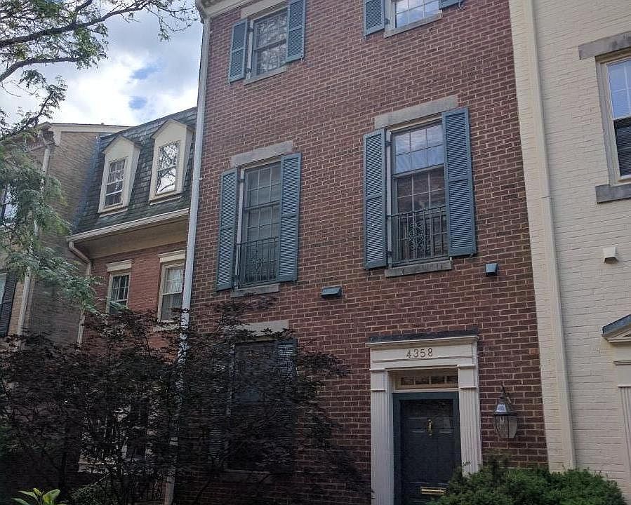 Four level townhouse with East/West exposure.