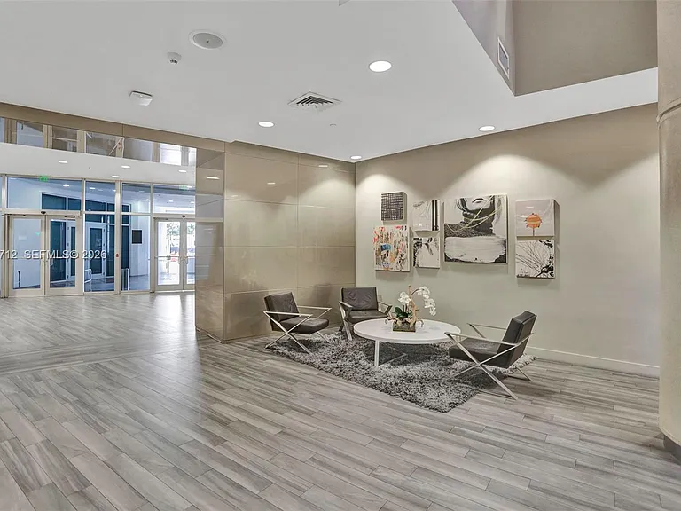 1750 N Bayshore Dr #2206 — Photo 37