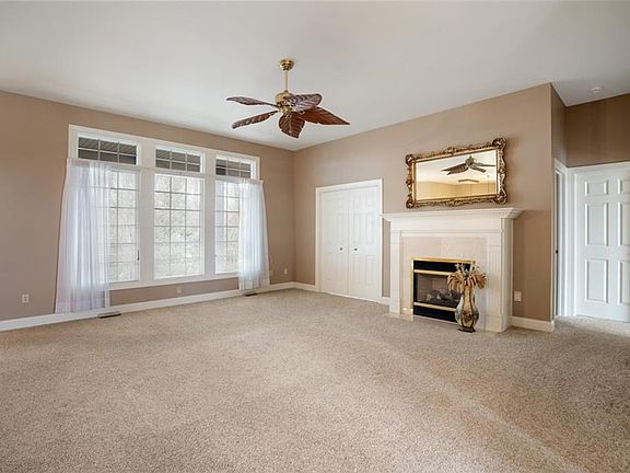 3rd image of 5376 Nashua Dr