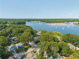 147-149 Riverside Dr E, Riverside, RI 02915