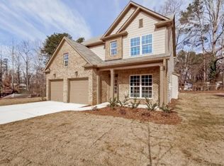 3888 Dunaire Dr, Stone Mountain, GA