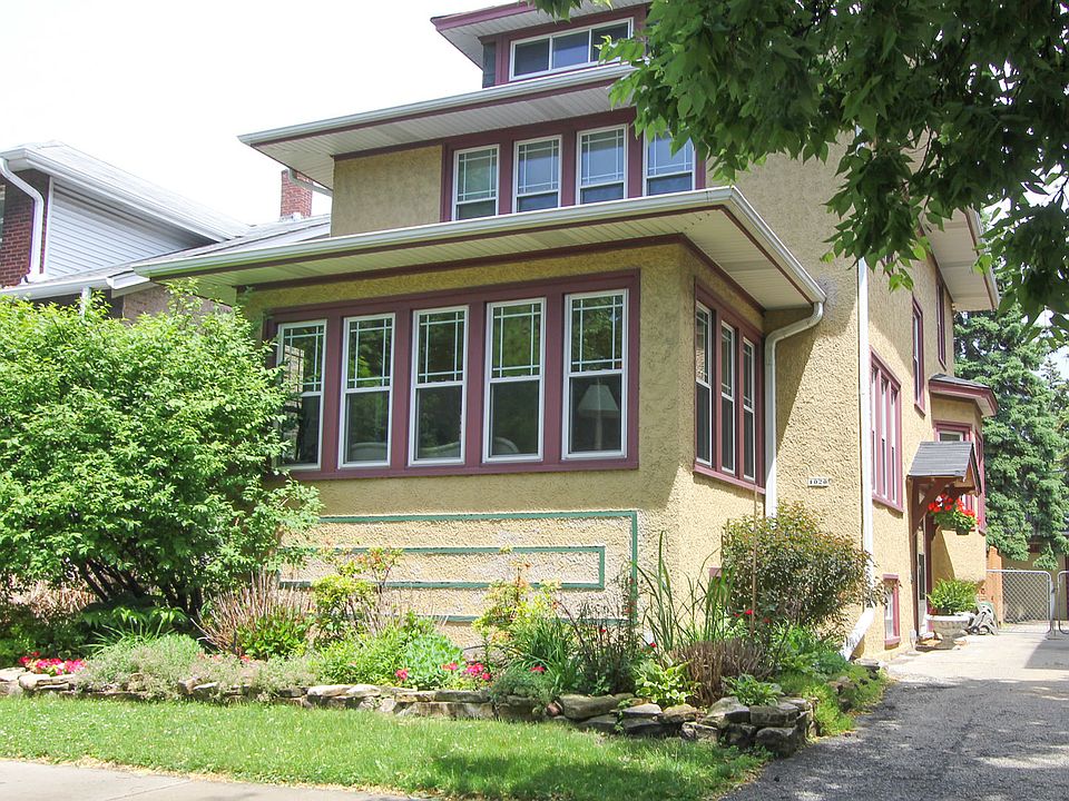 1st image of 1020 S Oak Park Ave