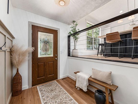 3rd image of 4122 Demorest Cove Ct