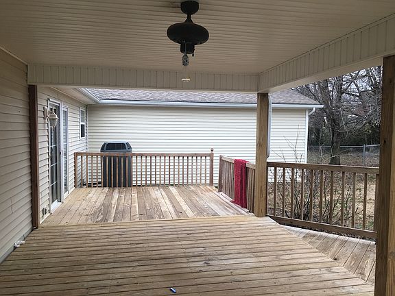 4th image of 208 Airport Rd