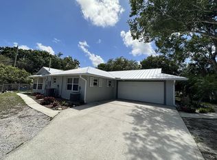 632 Benedictine Ter, Sebastian, FL 32958