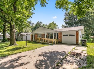 2517 S Nettleton Ave, Springfield, MO 65807