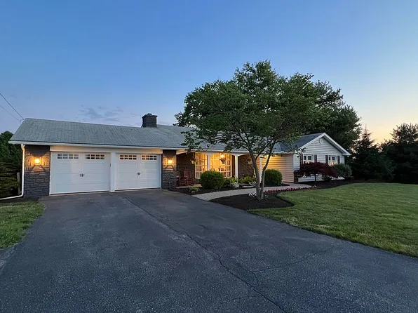 3100 Strasburg Rd, Coatesville, PA 19320