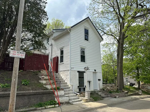 877 Wilson Ave, Dubuque, IA 52001