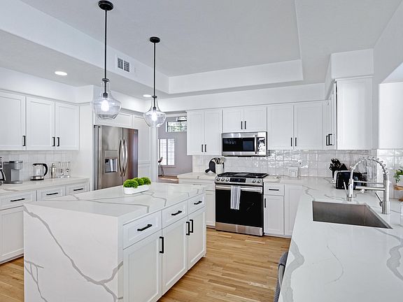 3rd image of 6154 E Hillery Dr