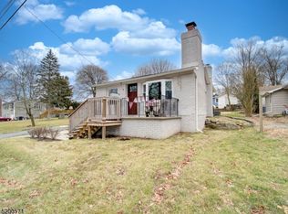 51 Schwarz Blvd, Lake Hopatcong, NJ 07849