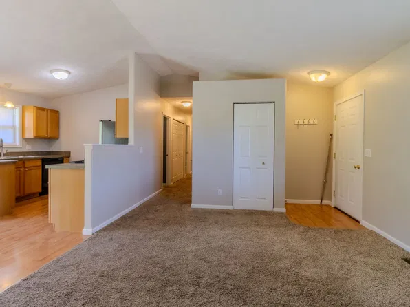 2134 Labrador Ln, Grawn, MI 49637