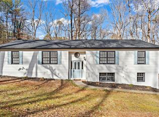 607 Ann Ct, Woodstock, GA 30188