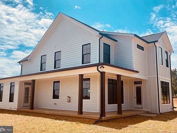 2nd image of River Ridge Dr