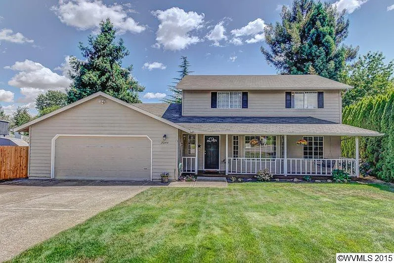 2044 Tanager Ave NW photo 1