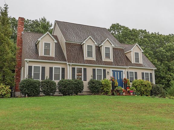 3rd image of 25 Autumn Rd
