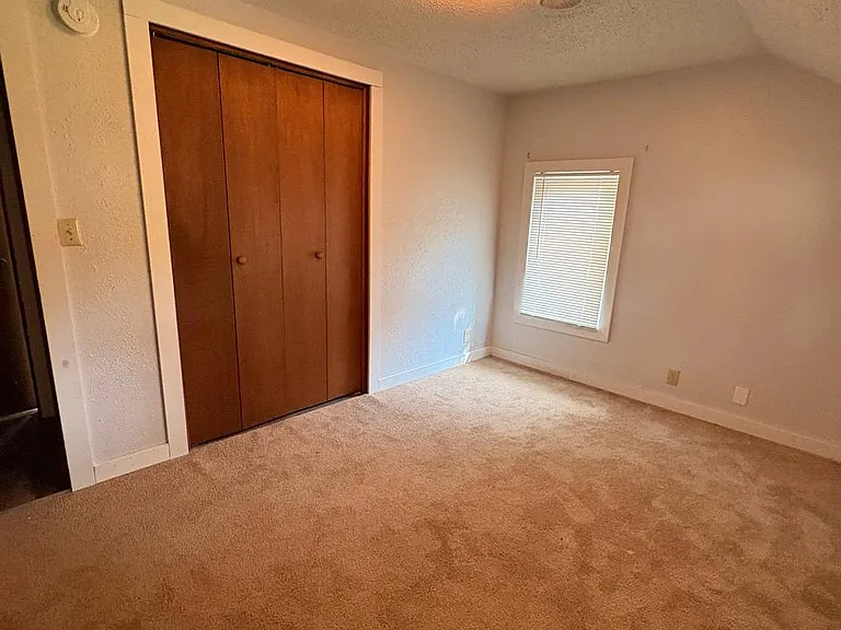 217 2nd Ave SE — Photo 33