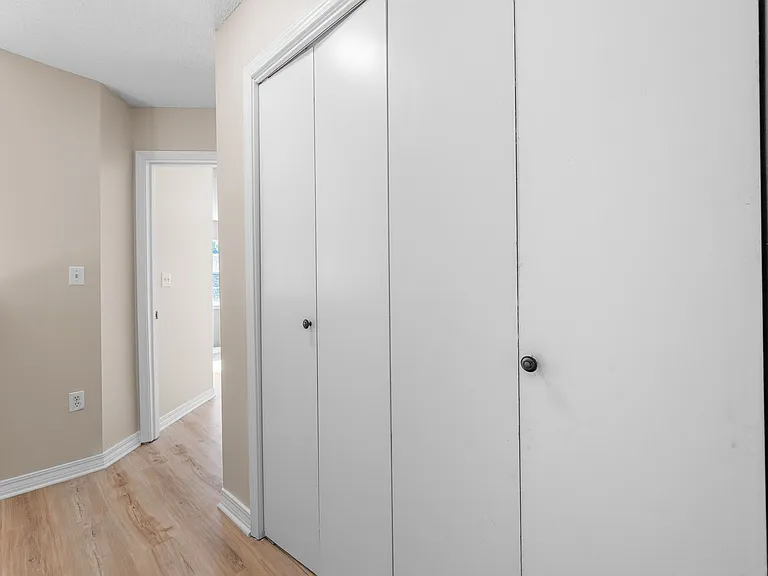 648 Virginia Oak Ct — Photo 26
