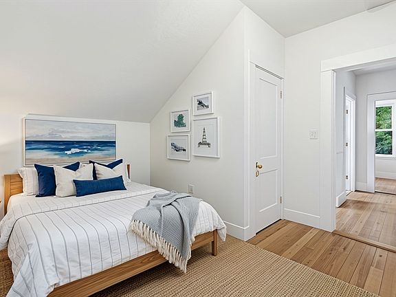 4th image of 71 Cottage Rd