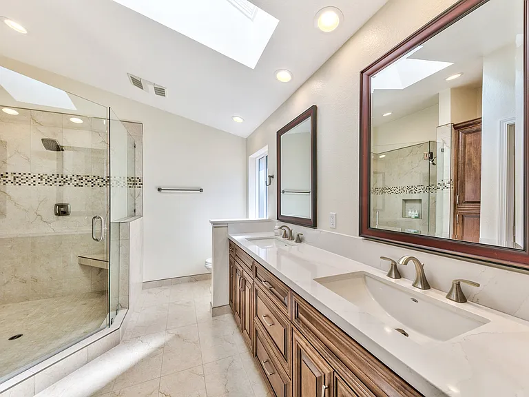 1661 Venice Dr — Photo 20