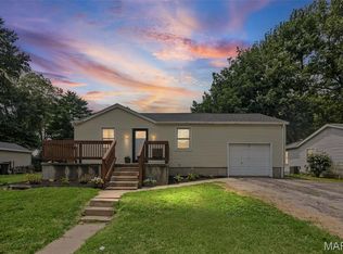 309 N 5th St, Mascoutah, IL 62258