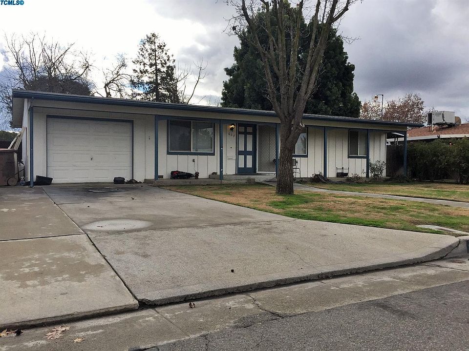 2nd image of 607 E Willow Ct